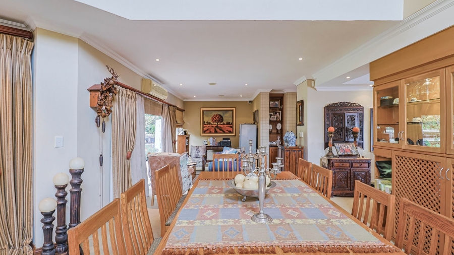 5 Bedroom Property for Sale in Birdwood Estate North West